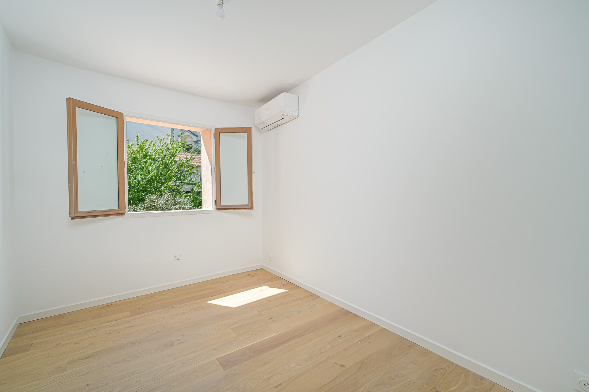 Gayeza — gallery