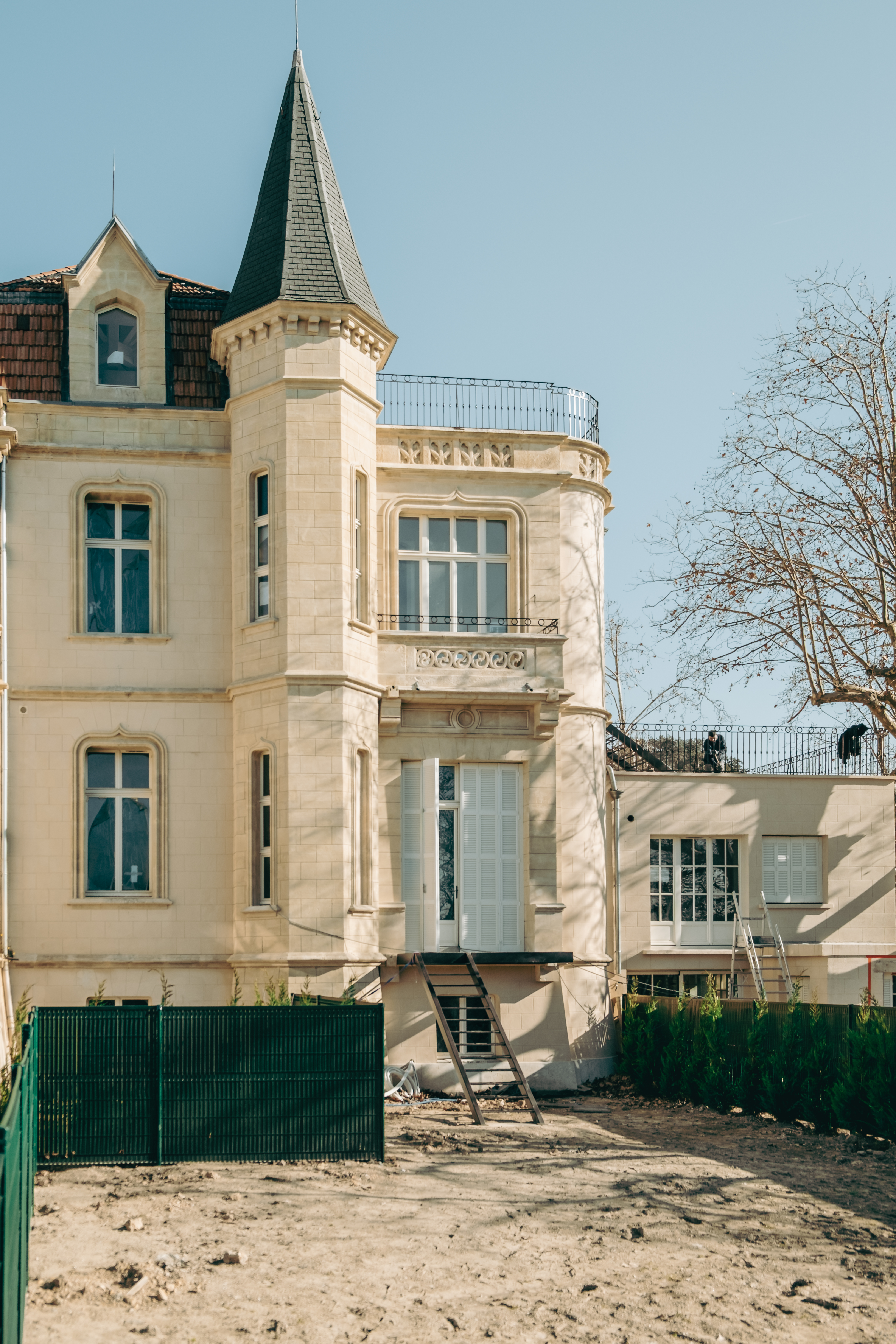 Luxury Villa Construction — Belmont construction luxe